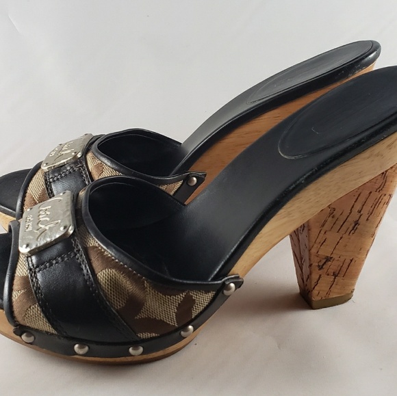 Coach Illisa Heels - Picture 3 of 6